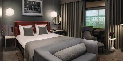 Guest room