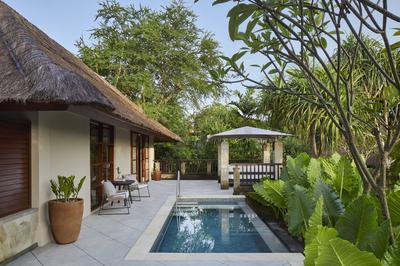 Terrace with private pool