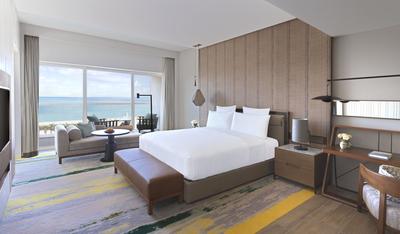 1 King 1 Bedroom Suite Club Acc Sea View