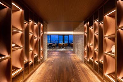 Club Lounge