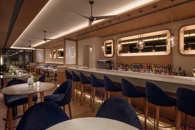 Restaurant & Bar LARBOARD