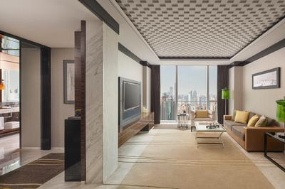 1 King 1 Bedroom Suite City View