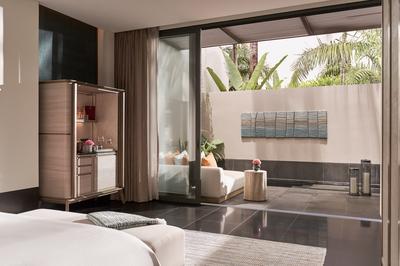 Four Bedroom Club Lagoon Pool Villa