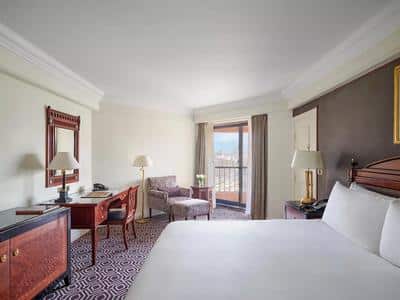 1 King Classic City View High Floor