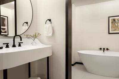 One Bedroom Spa Suite