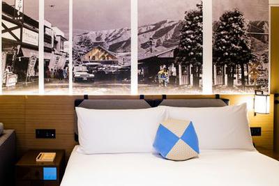 Guest room