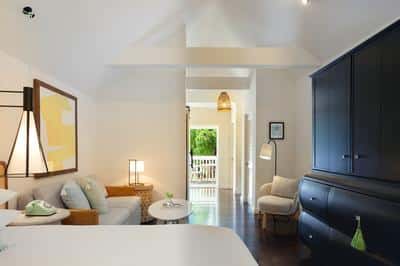 Premium King with Sofa Bed