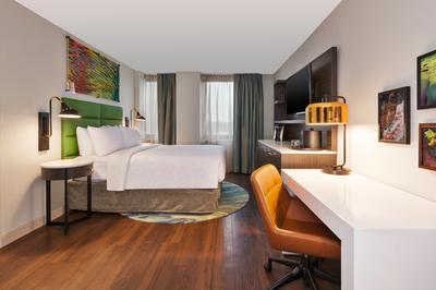 Guest room