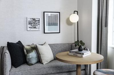 Guest room