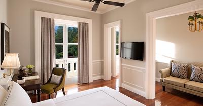 Colonial Suite