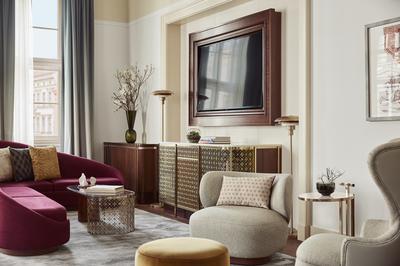 Wintergarden Adina Suite