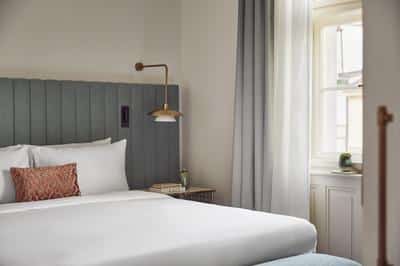 Wintergarden Deluxe Suite