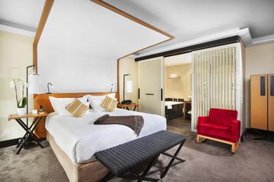 Guest room