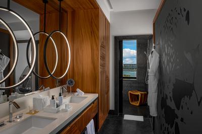 1 Bedroom Governors Suite