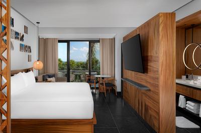Partial Ocean View Guestroom With King Bed