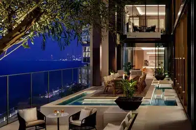 Royal Mansion