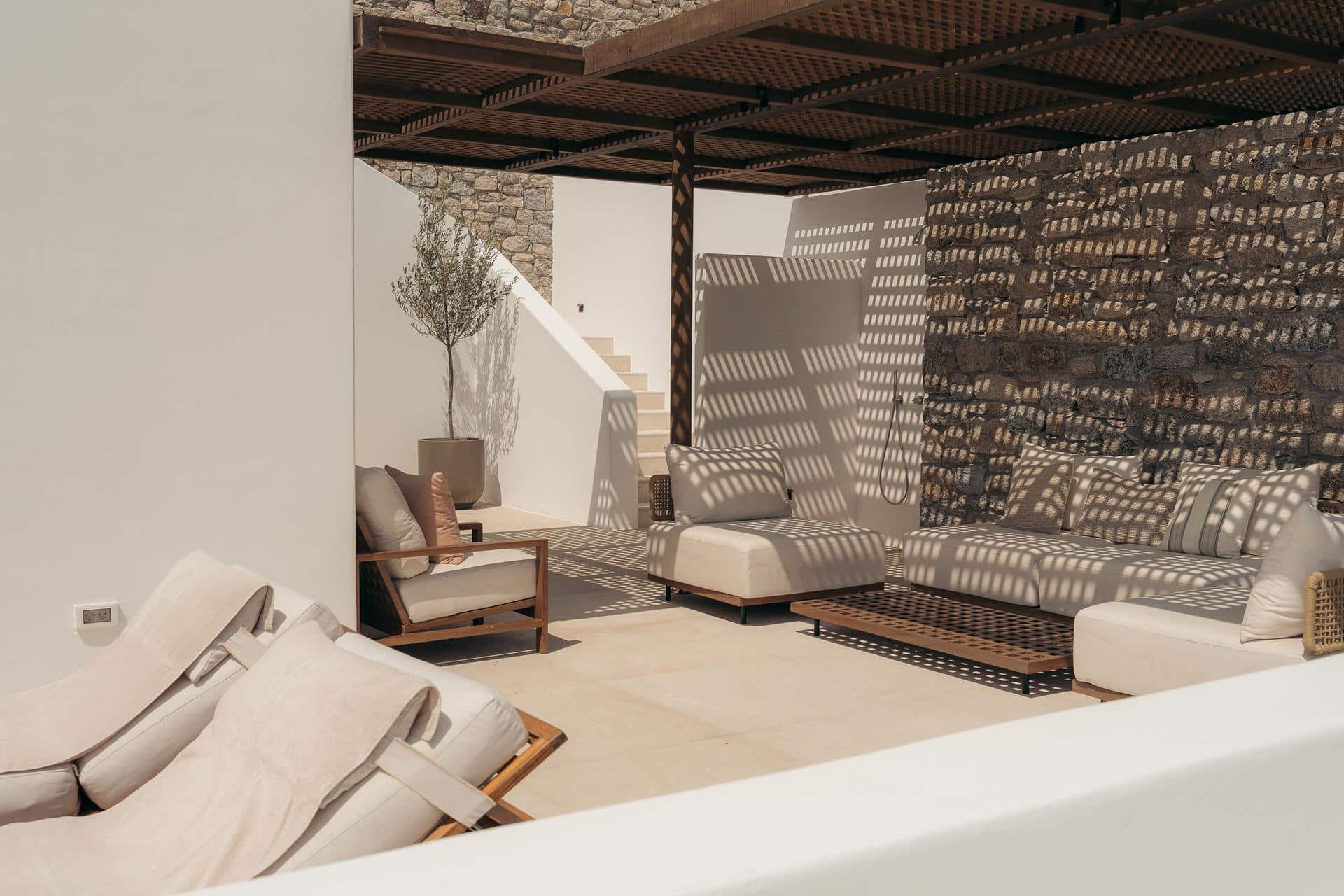 Premium Pool Suite Sea View