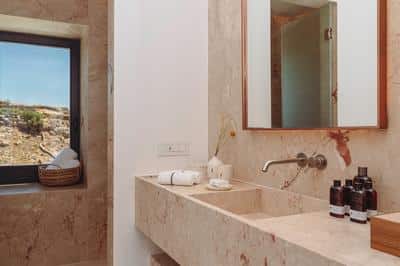 Four Bedroom Villa Calliope