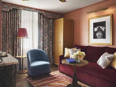 Parlour Suite