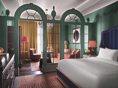 Mansion Suite