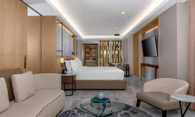 Ocean Front Swim Up Master Corner Suite