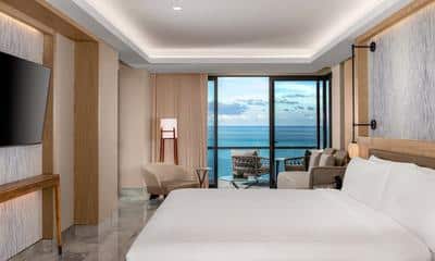 Ocean Front Swim Up Master Corner Suite