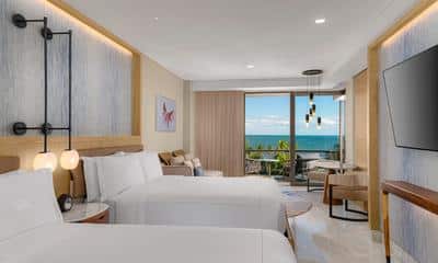 Ocean Front 2 Queen Beds Guestroom