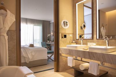 Club Ocean Room