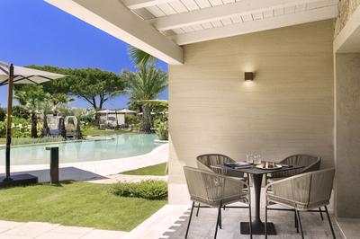 Laguna View Suite