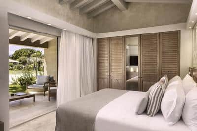 Laguna View Suite