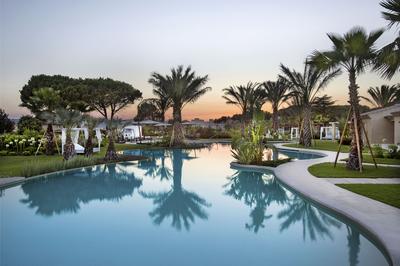 Laguna Pool