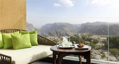 Deluxe Canyon View Room balcony