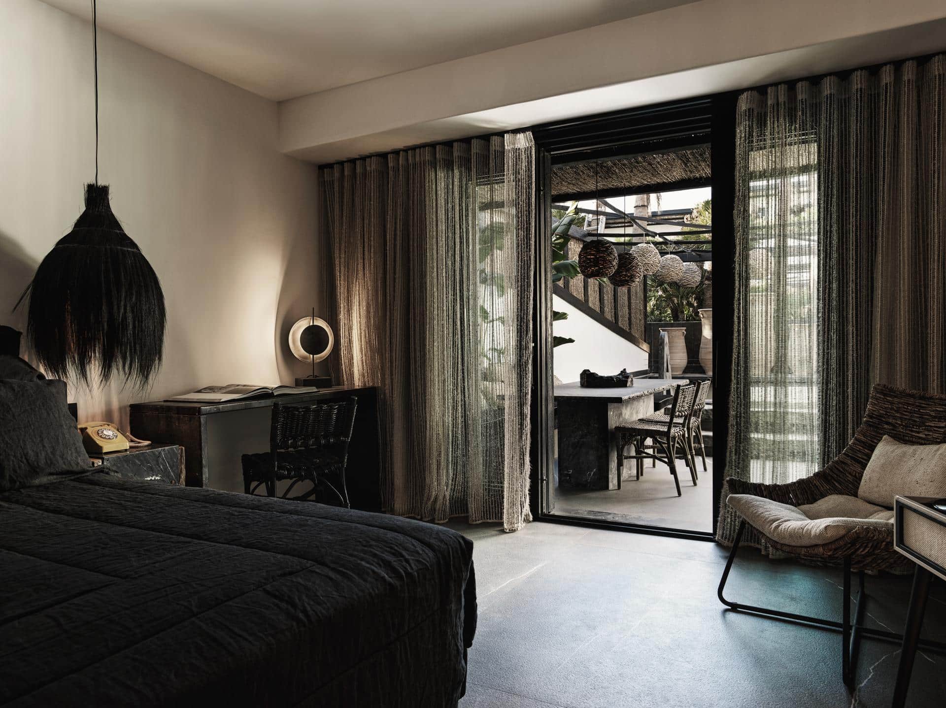 EOS Double Room Private Pool