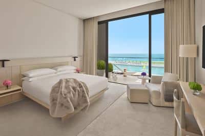 Deluxe King Sea View