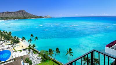 Halekulani-Diamond-Head-Oceanfront-Prime-Lanai-view