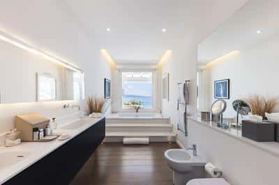 Bathroom with Sea View