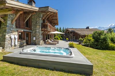 Jacuzzi