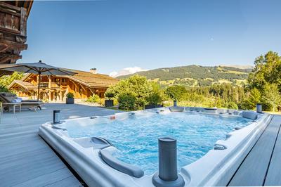 Jacuzzi