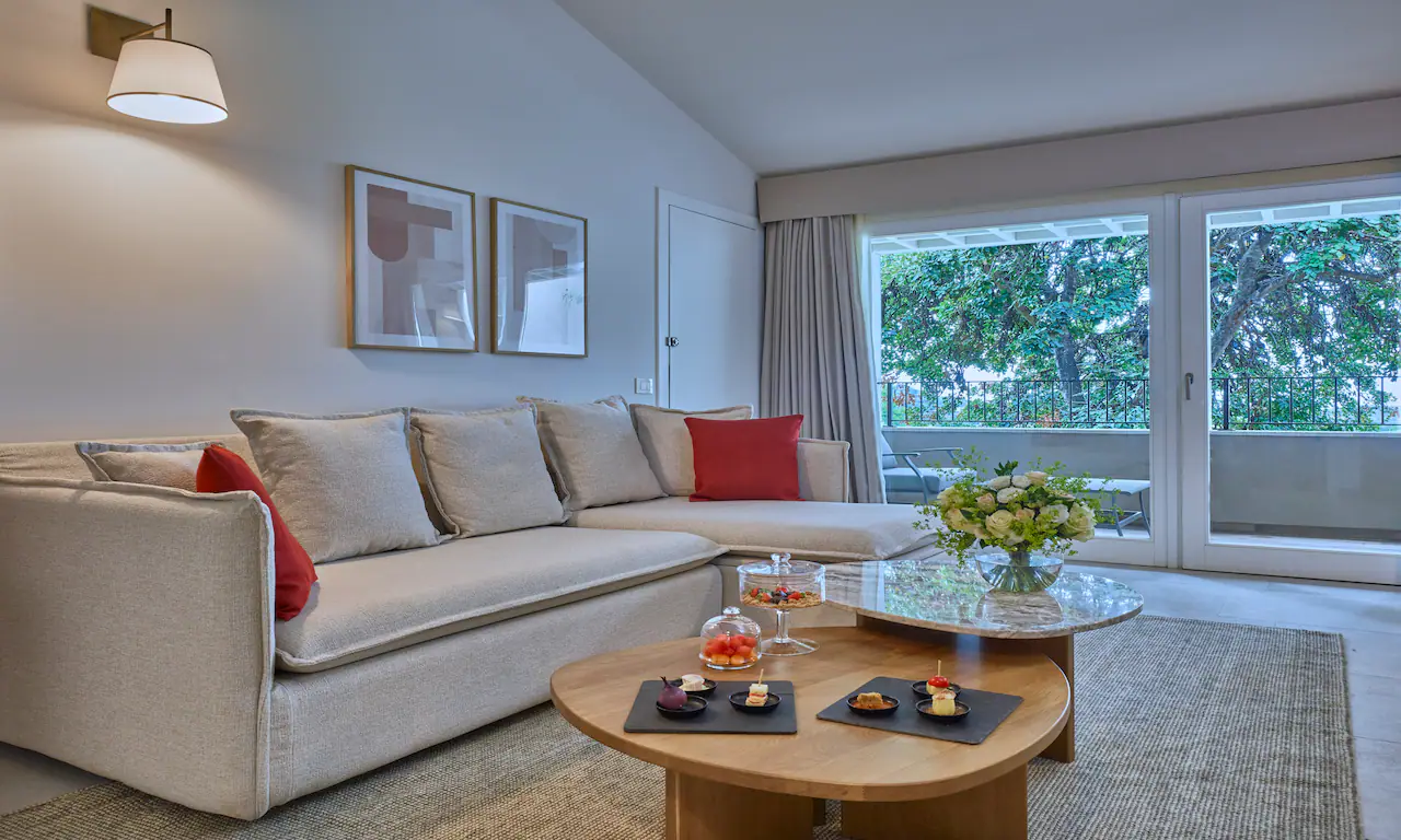 King One Bedroom Suite
