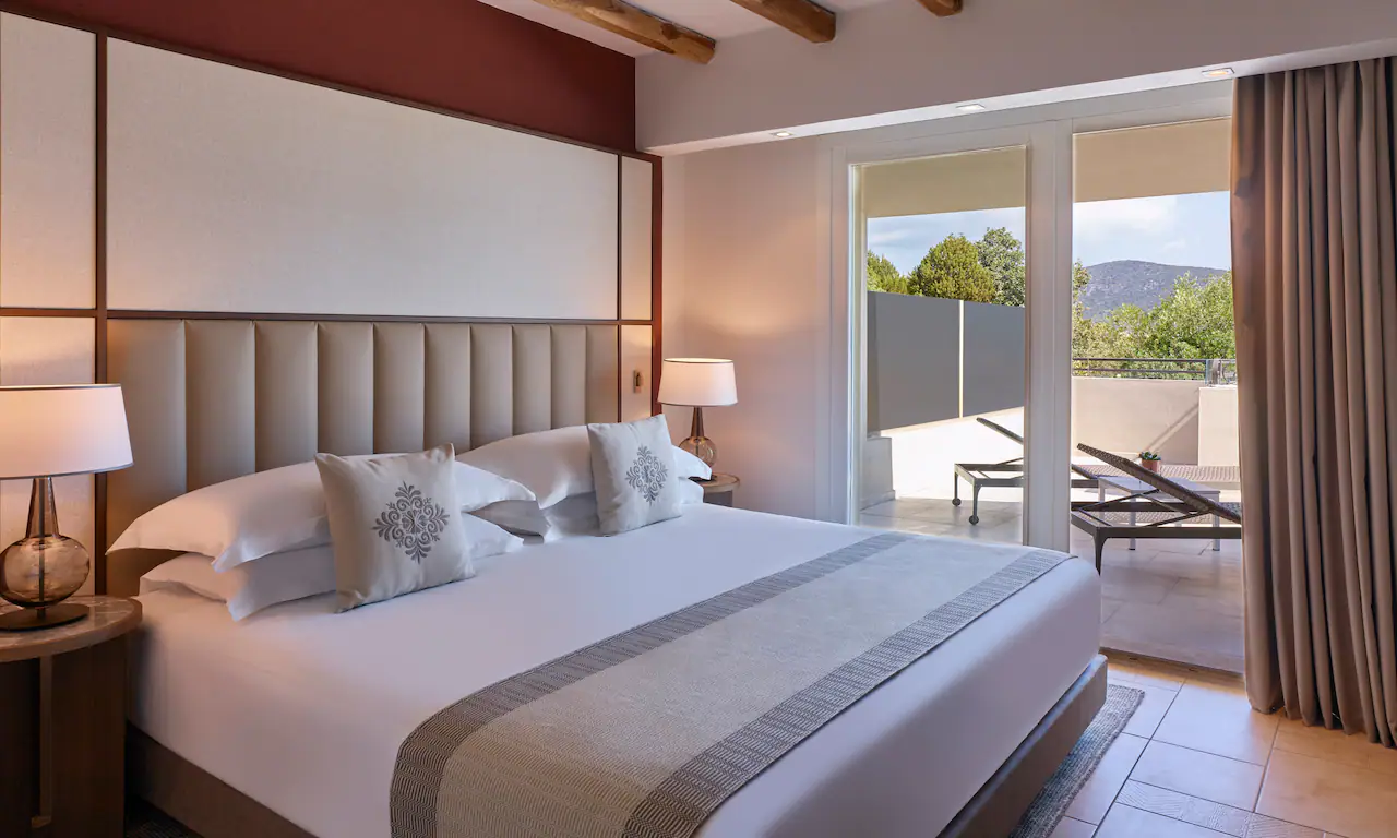 King One Bedroom Suite with Sea View