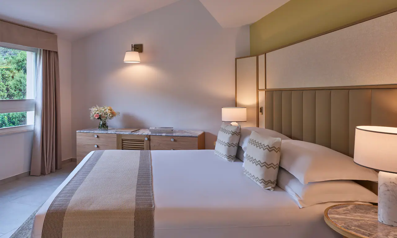 King One Bedroom Suite