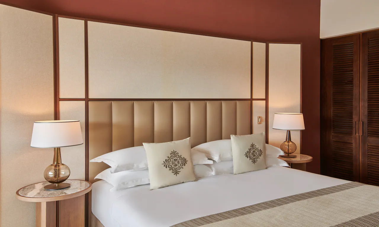 King Laguna Deluxe Room
