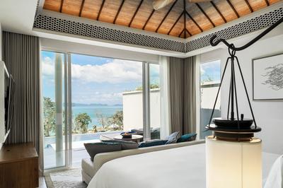 Premium Ocean Pool Suite