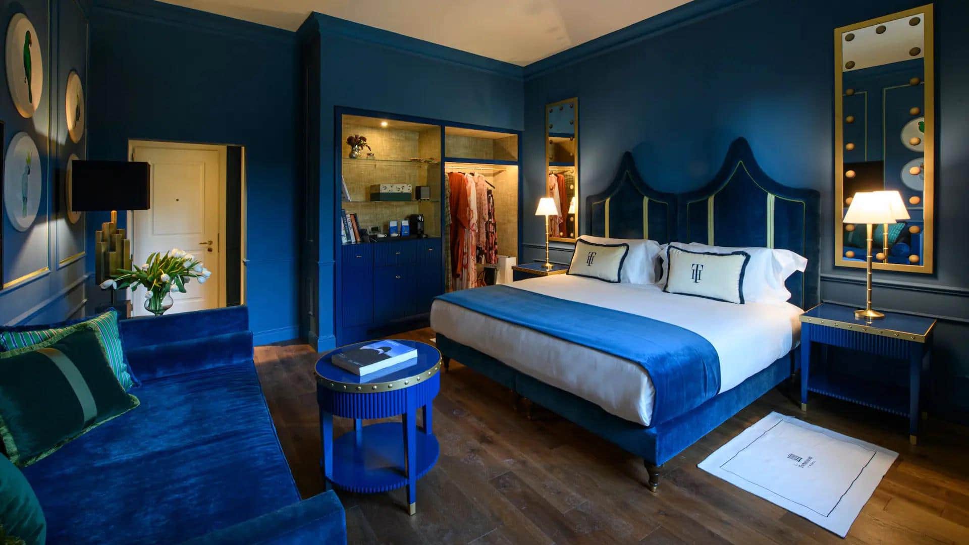 1 King Bed Junior Suite