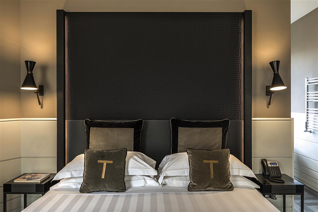 The Tribune Hotel