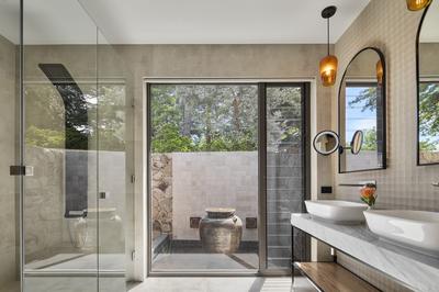Lodge Suites
