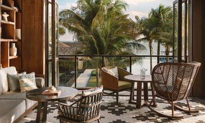 Lanai Bar