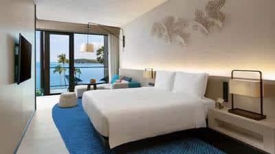 1 King Bed Ocean View