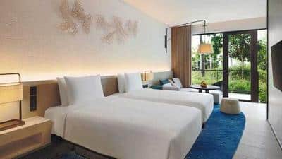 2 Twin Beds Garden View