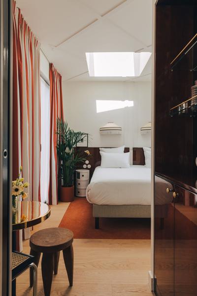 Junior Suite Eiffel Tower View